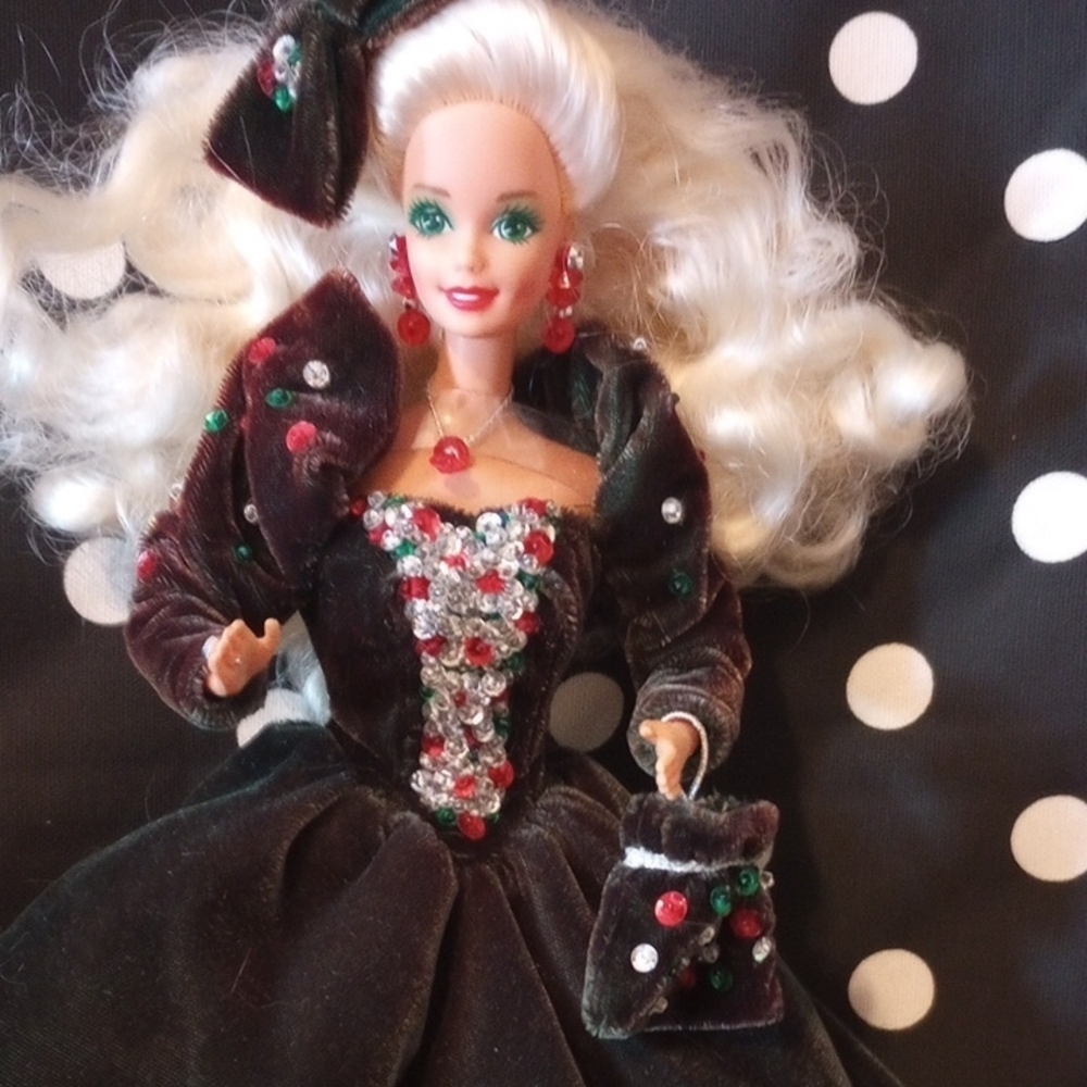 Elegant Barbie Doll with Green Velvet Gown - Picture 2 of 4